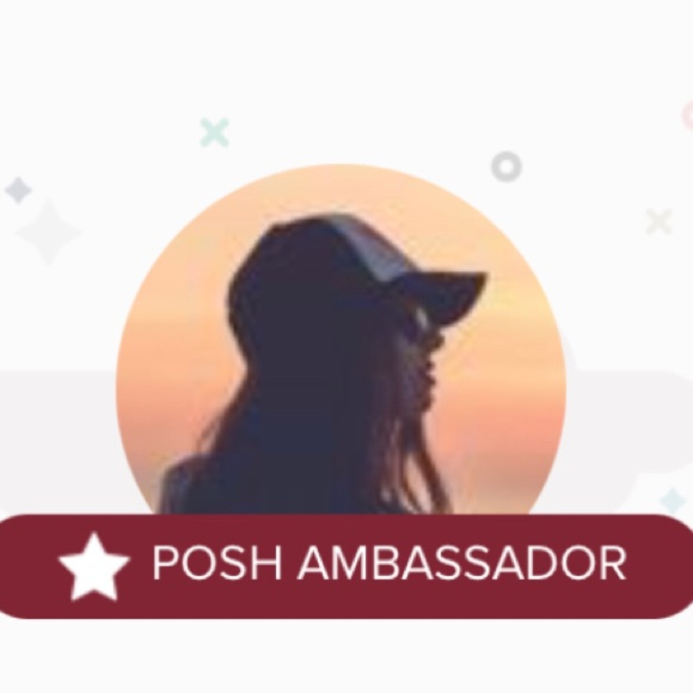 Meet your Posh Ambassador, ☀️Marilou☀️